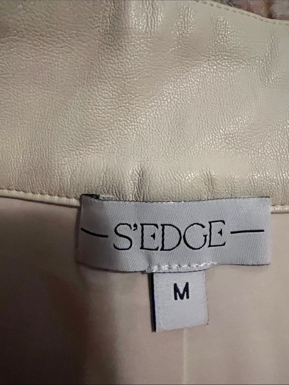 Sedge Ivory Structured Short - Picture 2 of 4